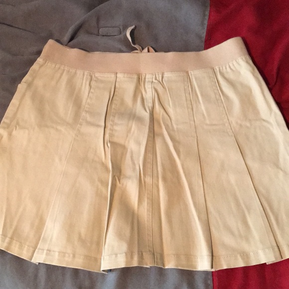 Justice new with tags 16 1/2 khaki skirt - Picture 2 of 5